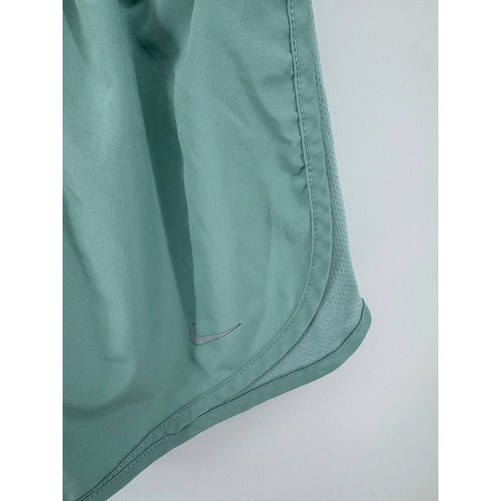 Nike Dri-FIT Tempo Running Shorts Women Small Sage Green Mesh Panel Athletic